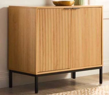 Byward Scallop Accent Cabinet Oak P2Z7 - product image 5