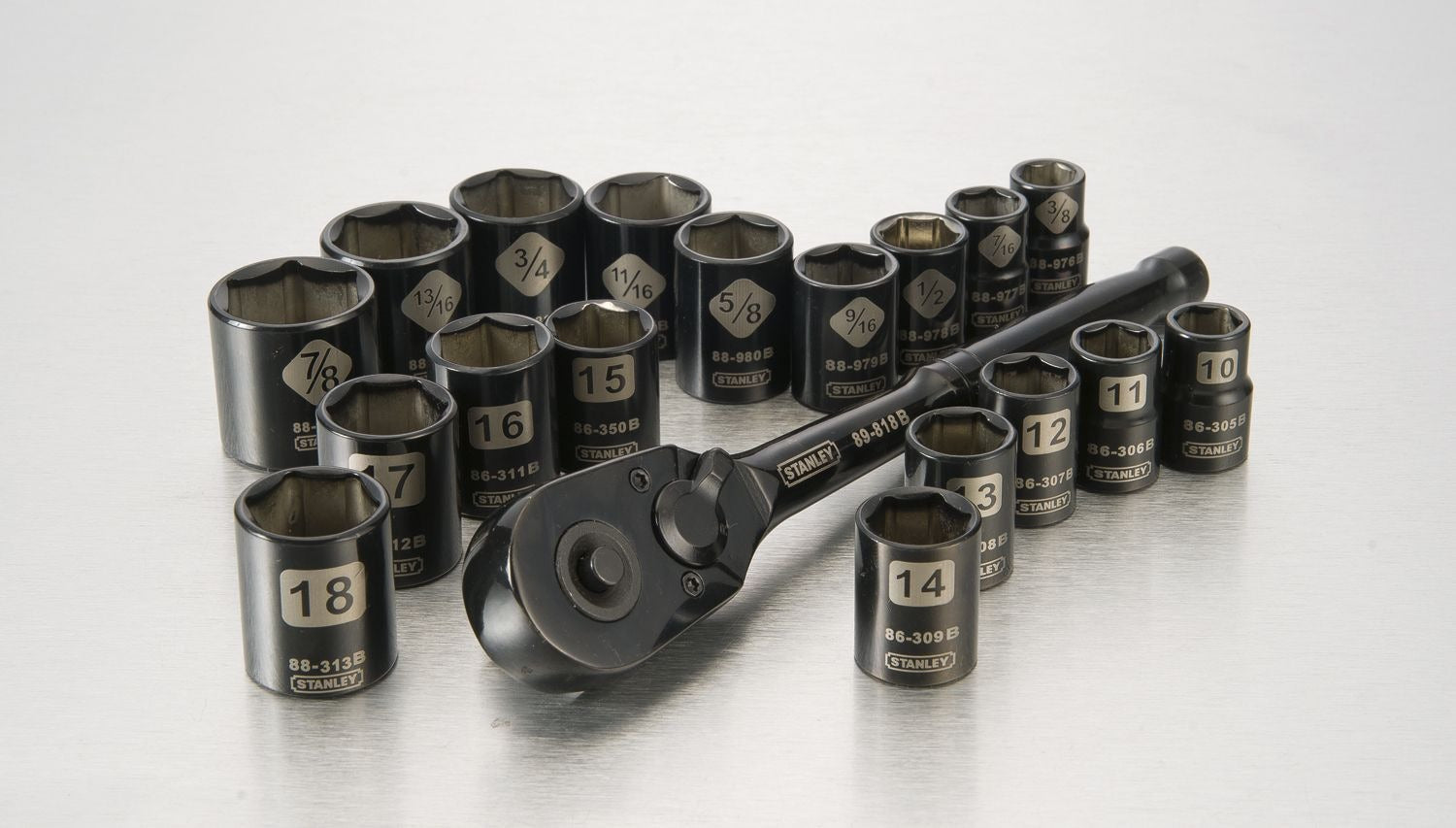 Professional Grade Black Chrome Socket Set, 19-pc, SAE/Metric R5D0 - product image 7