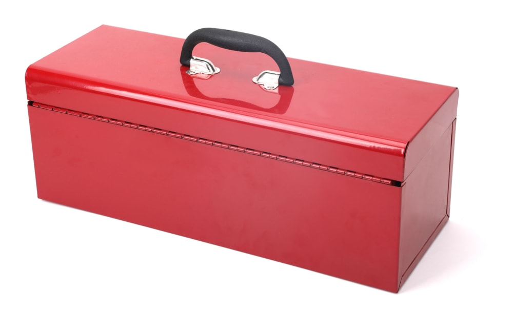 Portable Metal Hip Roof Tool Box with Removable Tray, 19-in, Red Y5C3 - product image 2