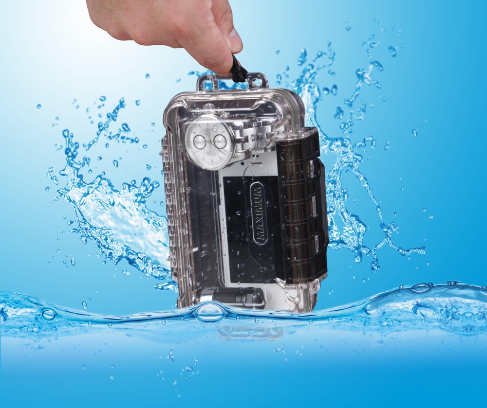 IP68 Portable Plastic Water Resistant Case with Wrist Strap, Large G7P1 - product image 8