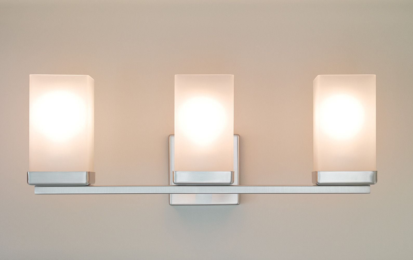 90-Degree Vanity Lighting Fixture, Brushed Nickel, 3-L C7O2 - product image 2